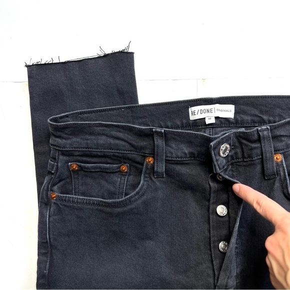 RE/DONE Originals High Rise Ankle Crop in Faded Black - Picture 3 of 7